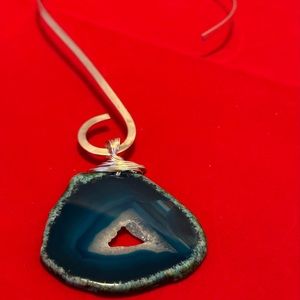 💕🌈💕LynneAnn’s Trinkets Sliced & Blue Agate Wire Wrapped Choker Style